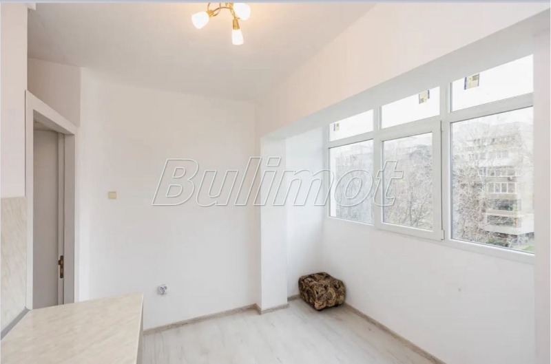 Продава 3-СТАЕН, гр. Варна, Базар Левски, снимка 3 - Апартаменти - 51650821