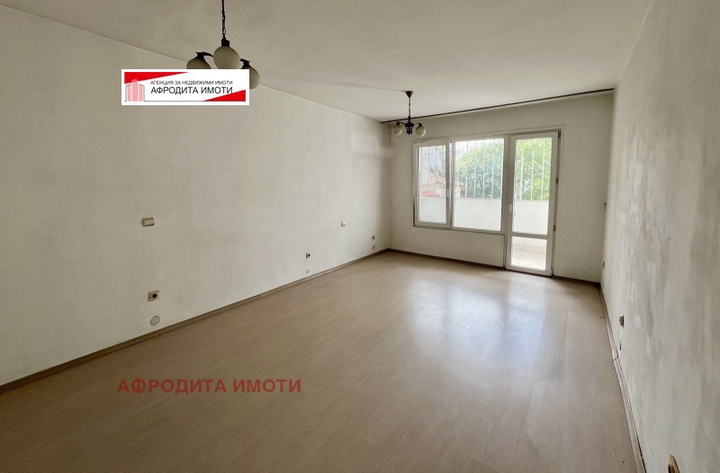 À vendre  3 chambres Stara Zagora , Tsentar , 97 m² | 58148686