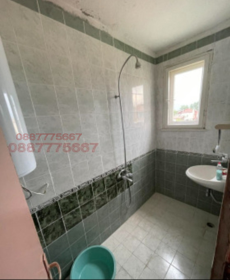 Продава ЕТАЖ ОТ КЪЩА, гр. Пловдив, Прослав, снимка 8 - Етаж от къща - 53188495