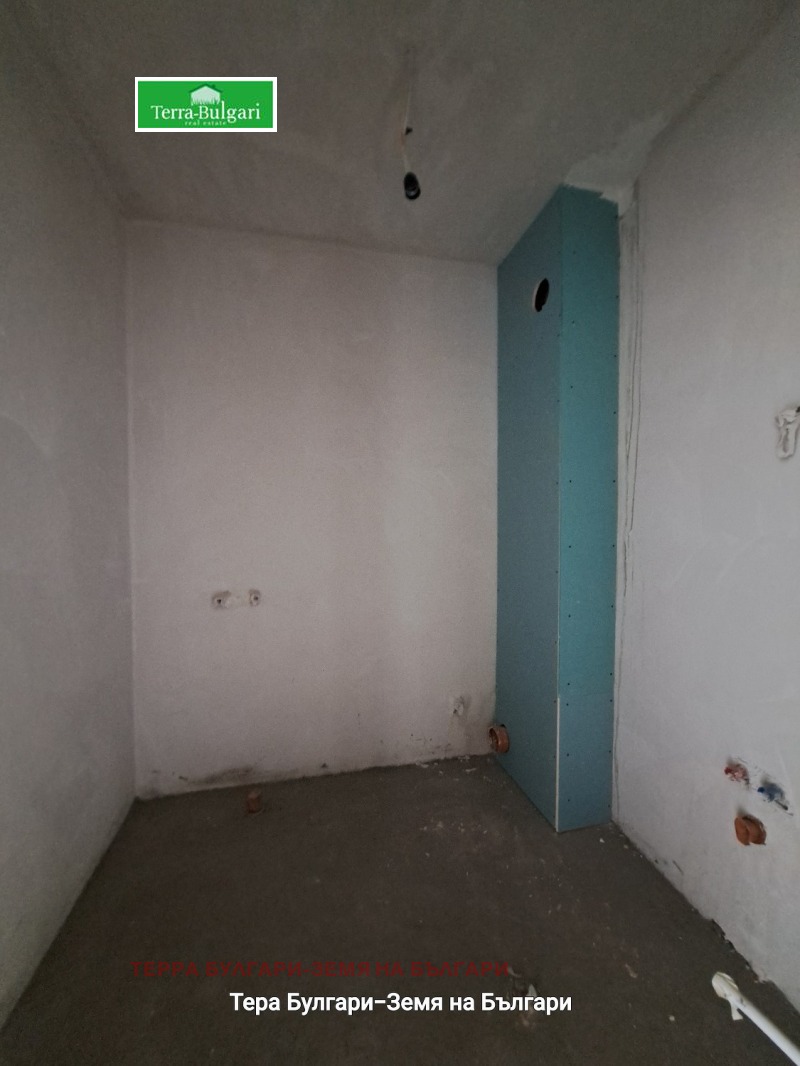 Te koop  2 slaapkamers Pernik , Iztok , 144 m² | 52514433 - afbeelding [9]