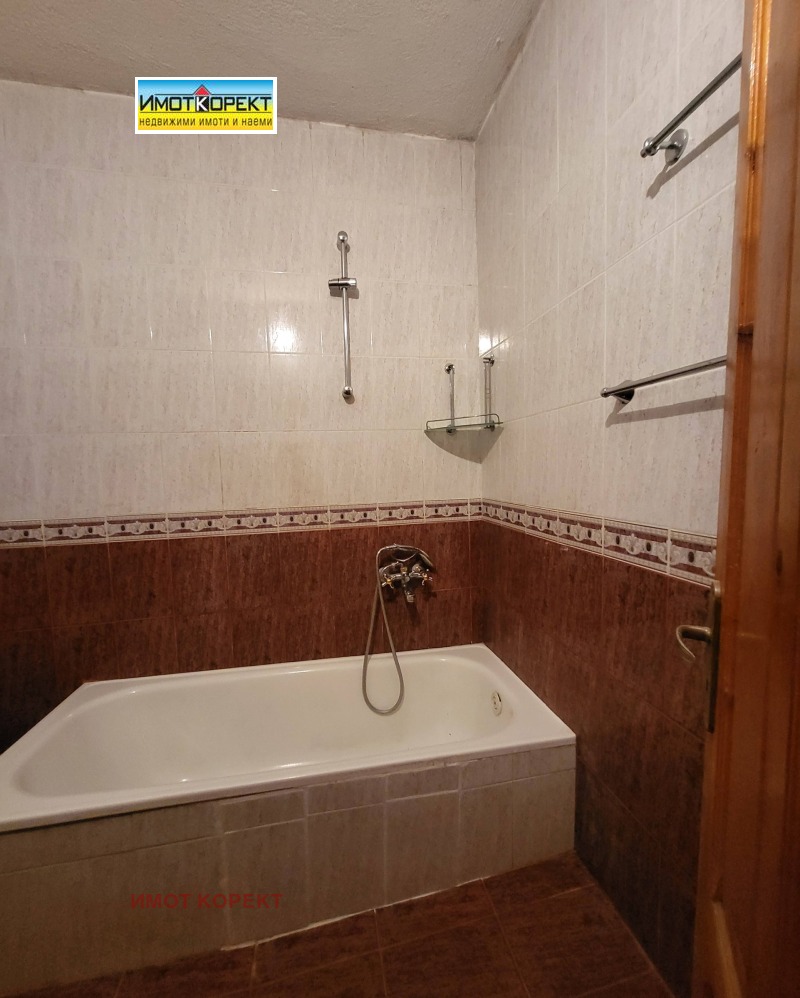 Продава 3-СТАЕН, гр. Пазарджик, Център, снимка 13 - Апартаменти - 52392828