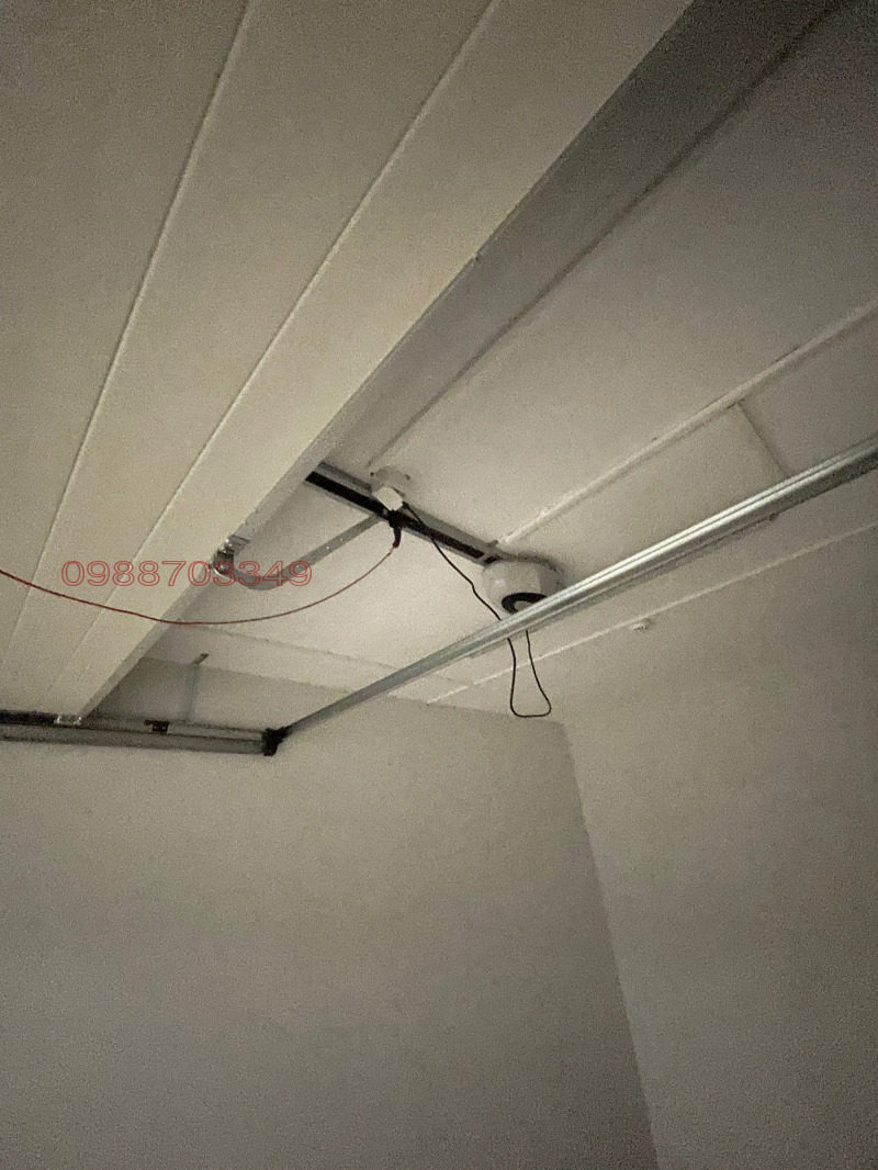 Продава ГАРАЖ, ПАРКОМЯСТО, гр. Велико Търново, Акация, снимка 6 - Гаражи и паркоместа - 52972226