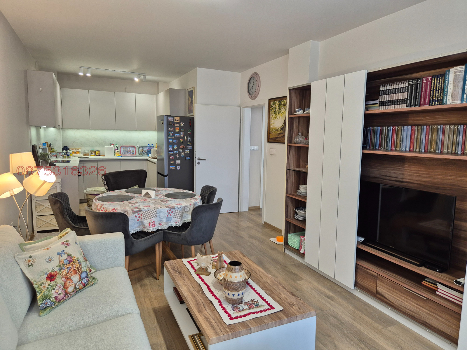 Продава 2-СТАЕН, гр. Пловдив, Център, снимка 2 - Апартаменти - 53830565