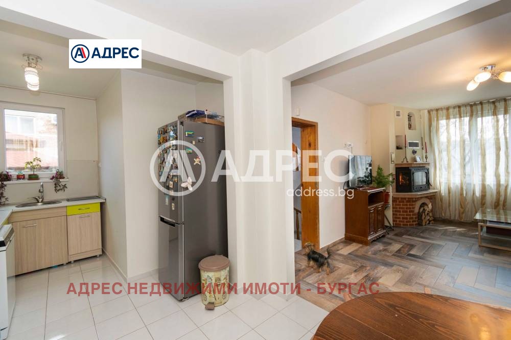 Продава КЪЩА, гр. Бургас, гр. Българово, снимка 8 - Къщи - 54841731