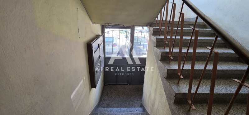 De vânzare  1 dormitor Pleven , Șiroc țentâr , 47 mp | 25172136 - imagine [11]
