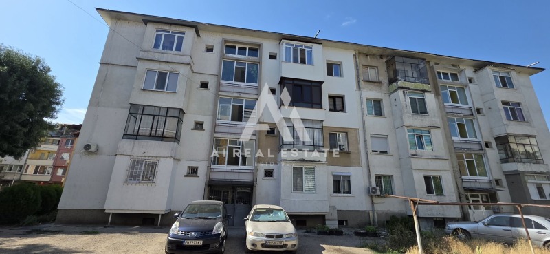 De vânzare  1 dormitor Pleven , Șiroc țentâr , 47 mp | 25172136 - imagine [12]
