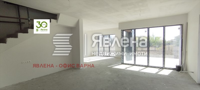 Продава КЪЩА, гр. Варна, м-т Долна Трака, снимка 9 - Къщи - 53049044