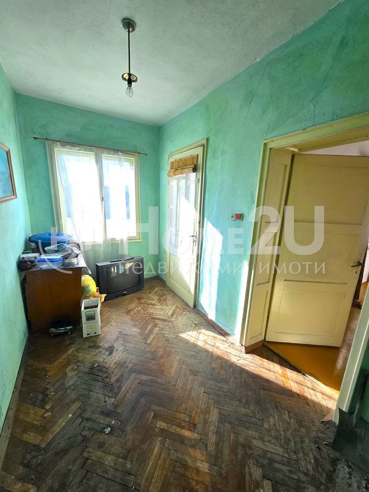 Продава КЪЩА, с. Царевци, област Варна, снимка 3 - Къщи - 53280245