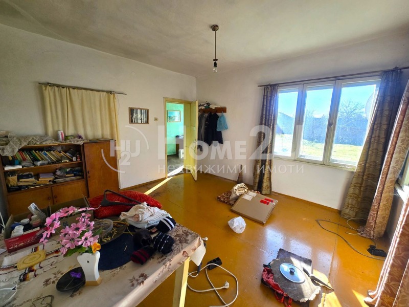 Продава КЪЩА, с. Царевци, област Варна, снимка 2 - Къщи - 53280245