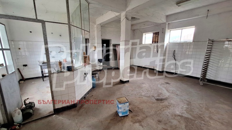 Продава ПРОМ. ПОМЕЩЕНИЕ, с. Войнягово, област Пловдив, снимка 9 - Производствени сгради - 53425551