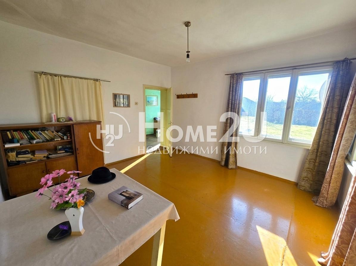Продава КЪЩА, с. Царевци, област Варна, снимка 4 - Къщи - 53280245