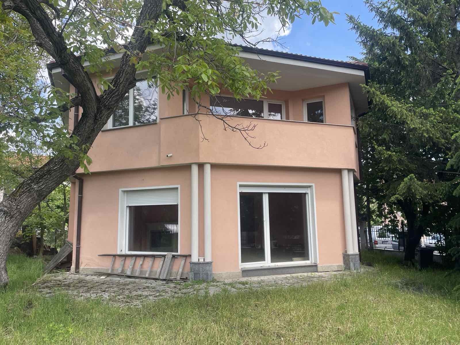 Продава КЪЩА, гр. София, гр. Банкя