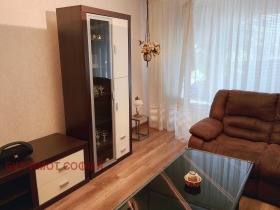 Eladó 3+ hálószoba