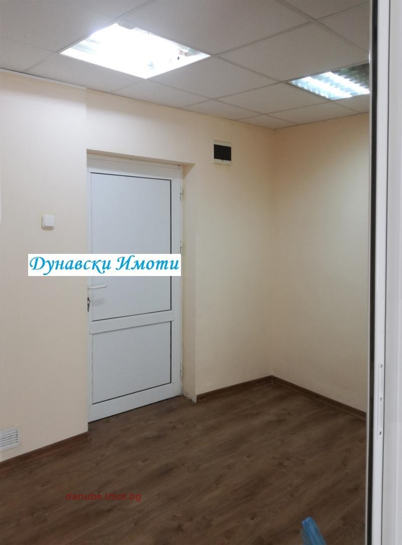 Satılık  Stüdyo Ruse , Centar , 29 metrekare | 76259557 - görüntü [5]