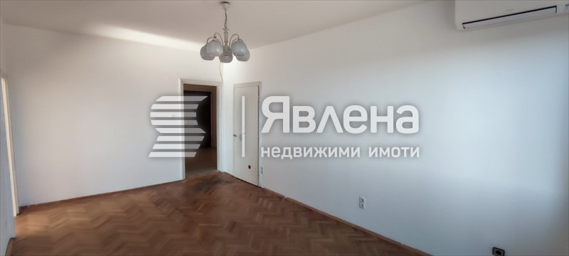 Продава 3-СТАЕН, гр. София, Център, снимка 3 - Aпартаменти - 47500579