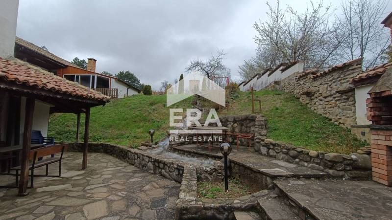 Продава ХОТЕЛ, гр. Антоново, област Търговище, снимка 2 - Хотели - 55276455