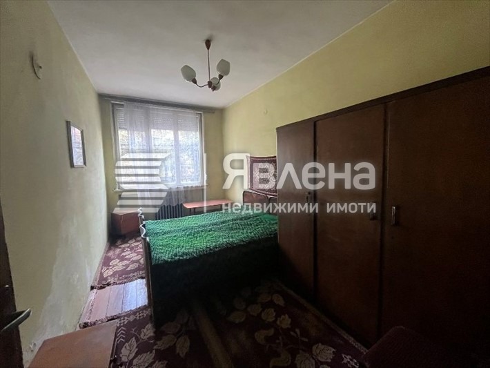 Продава 3-СТАЕН, гр. Благоевград, Идеален център, снимка 3 - Aпартаменти - 48120086