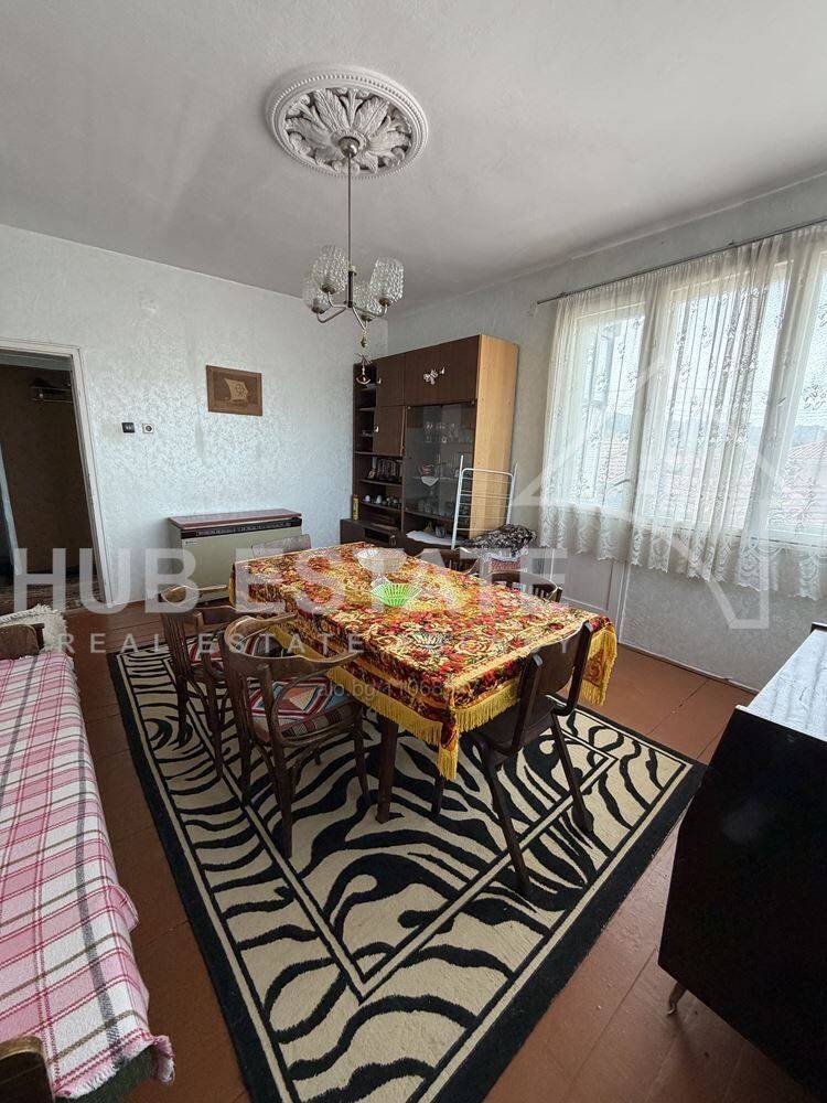 Продава ЕТАЖ ОТ КЪЩА, гр. Добрич, Автогара, снимка 4 - Етаж от къща - 54226529