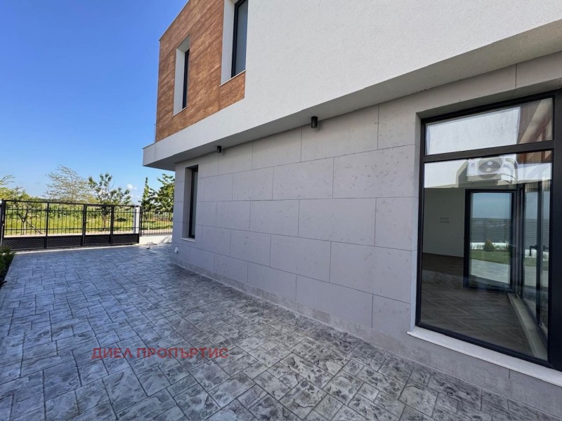 Продава КЪЩА, гр. Бургас, Сарафово, снимка 2 - Къщи - 52493934