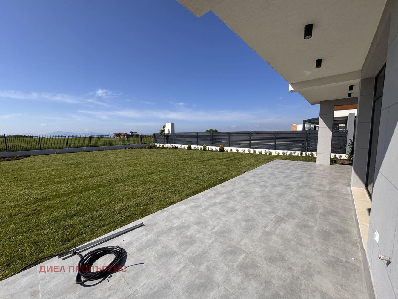Продава КЪЩА, гр. Бургас, Сарафово, снимка 4 - Къщи - 55139801