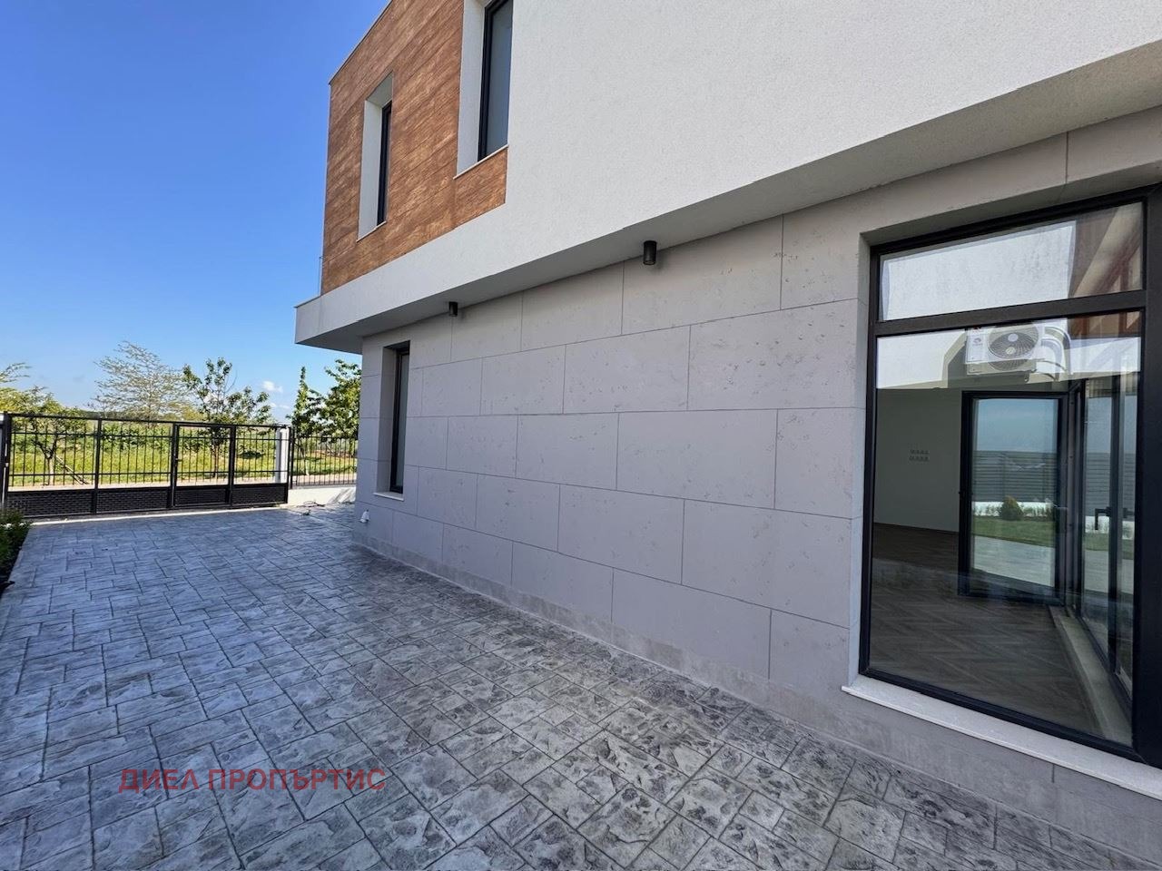 Продава КЪЩА, гр. Бургас, Сарафово, снимка 3 - Къщи - 55139801