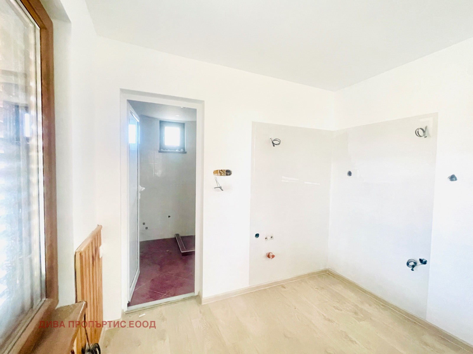 Продава ВИЛА, с. Маджаре, област София област, снимка 3 - Вили - 54115177