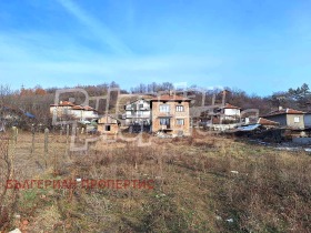 House Mlamolovo, region Kyustendil 7