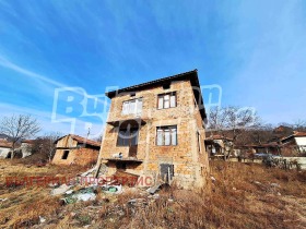 House Mlamolovo, region Kyustendil 1