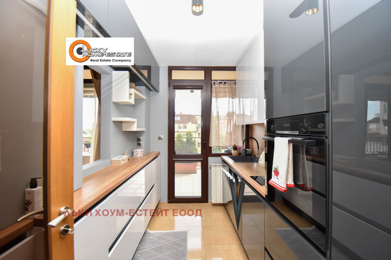 In vendita  Maisonette Sofia , Reduta , 138 mq | 76657547 - Immagine [5]