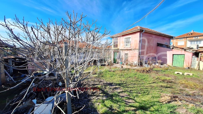 Продава КЪЩА, с. Селци, област Пловдив, снимка 3 - Къщи - 53259743