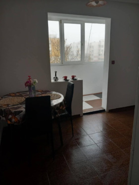 3+ Schlafzimmer Wazraschdane, Burgas