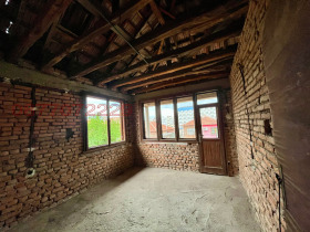 Casa Panagiurichtche, região Pazardzhik 10