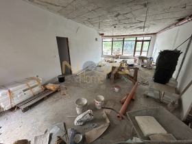 Prodejna Vazraždane 1, Varna