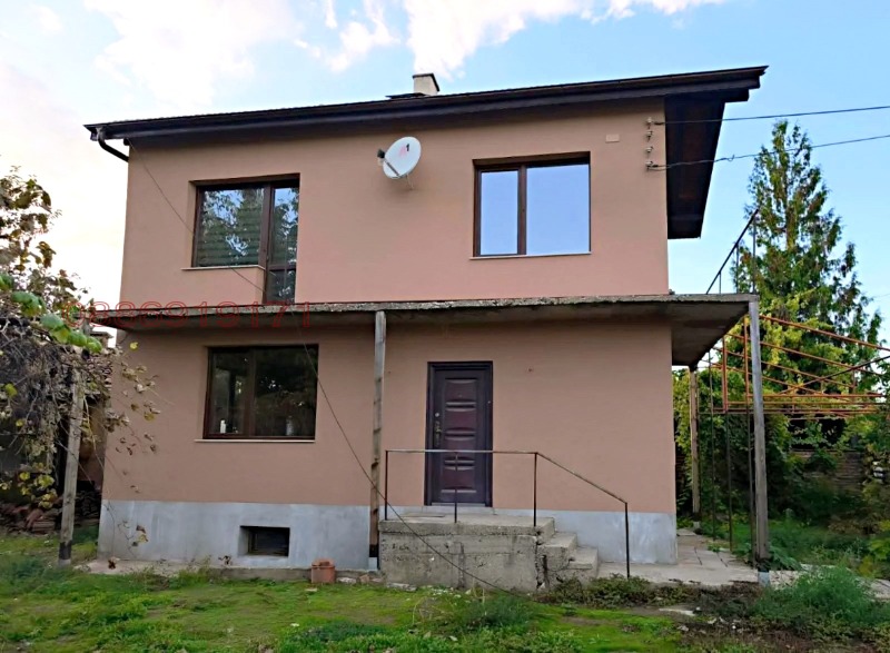 Продава КЪЩА, с. Юнаците, област Пазарджик