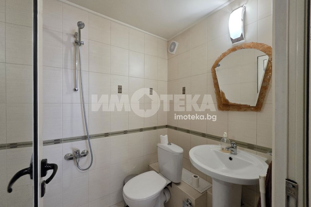Продава МНОГОСТАЕН, гр. София, Център, снимка 8 - Апартаменти - 56205963