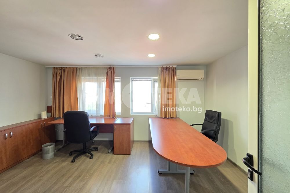 Продава МНОГОСТАЕН, гр. София, Център, снимка 4 - Апартаменти - 56205963