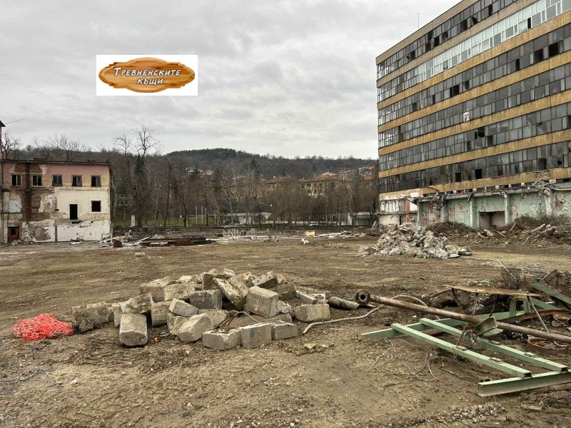 Продава ПАРЦЕЛ в град Габрово, Център - 3044 кв.м / 240 000 € » 469 399.20 лв., ТРЕВНЕНСКИТЕ КЪЩИ