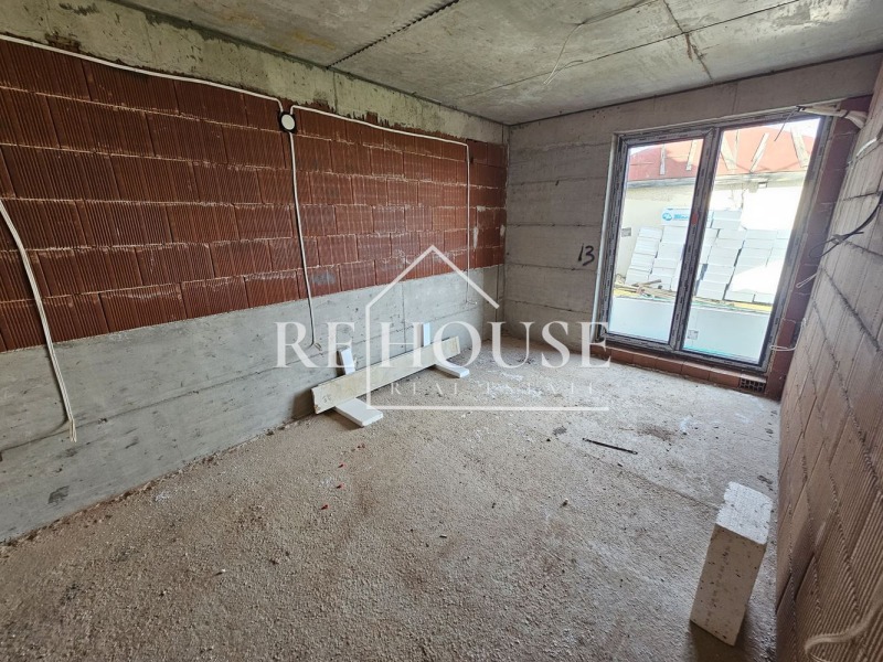 Продава 3-СТАЕН, гр. Варна, Изгрев, снимка 3 - Апартаменти - 53030274