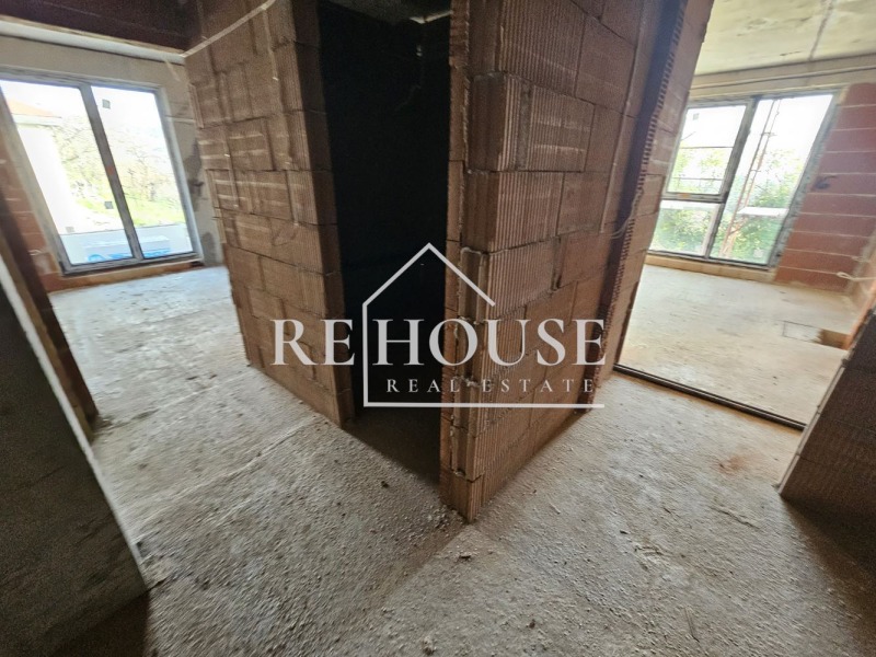 Продава 3-СТАЕН, гр. Варна, Изгрев, снимка 2 - Апартаменти - 53030274