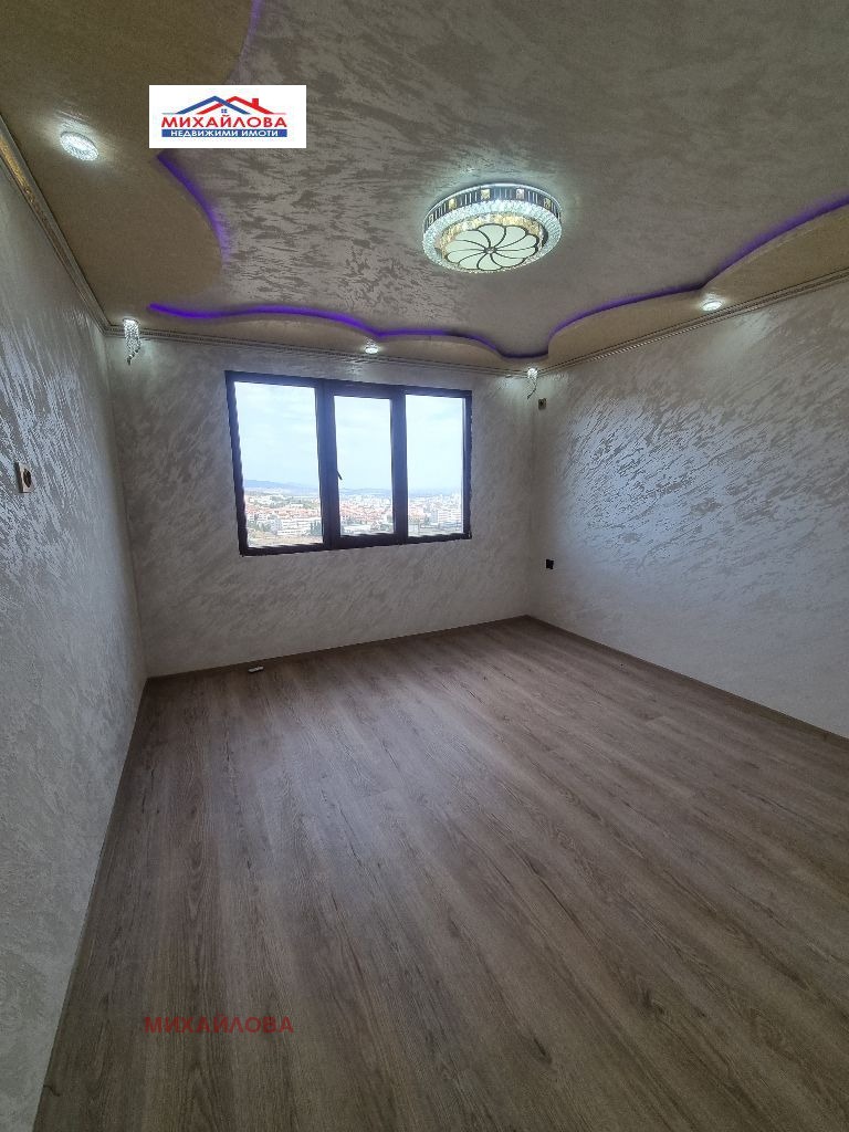 En venta  3+ dormitorios Stara Zagora , Tri chuchura - sever , 102 metros cuadrados | 29320254