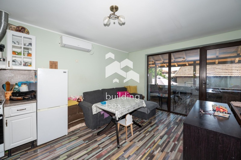 Продава КЪЩА, с. Първенец, област Пловдив, снимка 8 - Къщи - 52705990