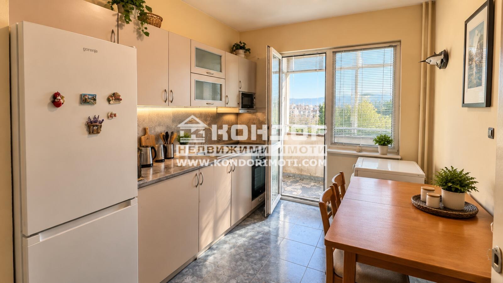 Продава 3-СТАЕН, гр. Пловдив, Център, снимка 3 - Апартаменти - 56287954