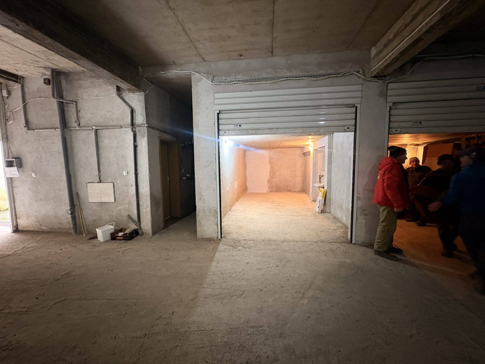 Продава ГАРАЖ, ПАРКОМЯСТО, гр. Стара Загора, Железник - център, снимка 2 - Гаражи и паркоместа - 53765850