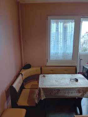 1 Schlafzimmer Ljulin 6, Sofia 10