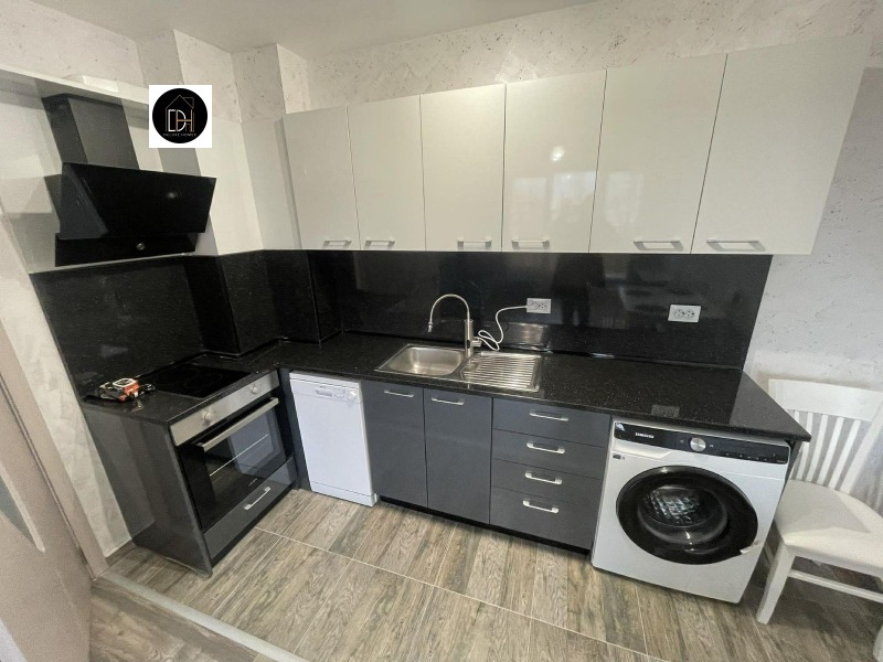 Продава 2-СТАЕН, гр. Пловдив, Христо Смирненски