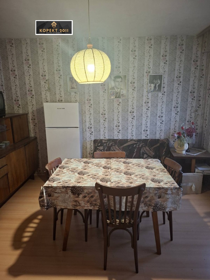 Продава 4-СТАЕН, гр. Русе, Широк център, снимка 2 - Апартаменти - 53384837