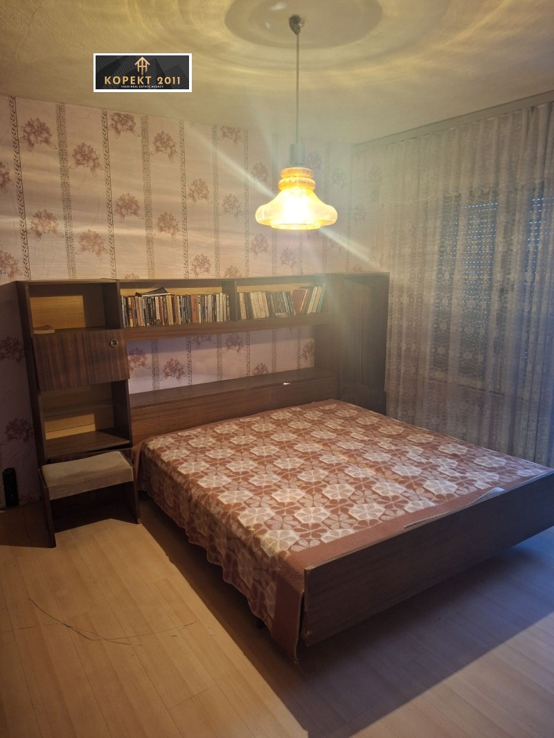 Продава 4-СТАЕН, гр. Русе, Широк център, снимка 4 - Апартаменти - 53384837