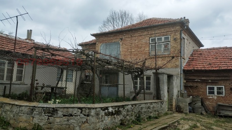 Продава КЪЩА, с. Аврен, област Варна