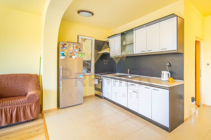 Продава КЪЩА, гр. Бяла, област Варна, снимка 4 - Къщи - 53016718