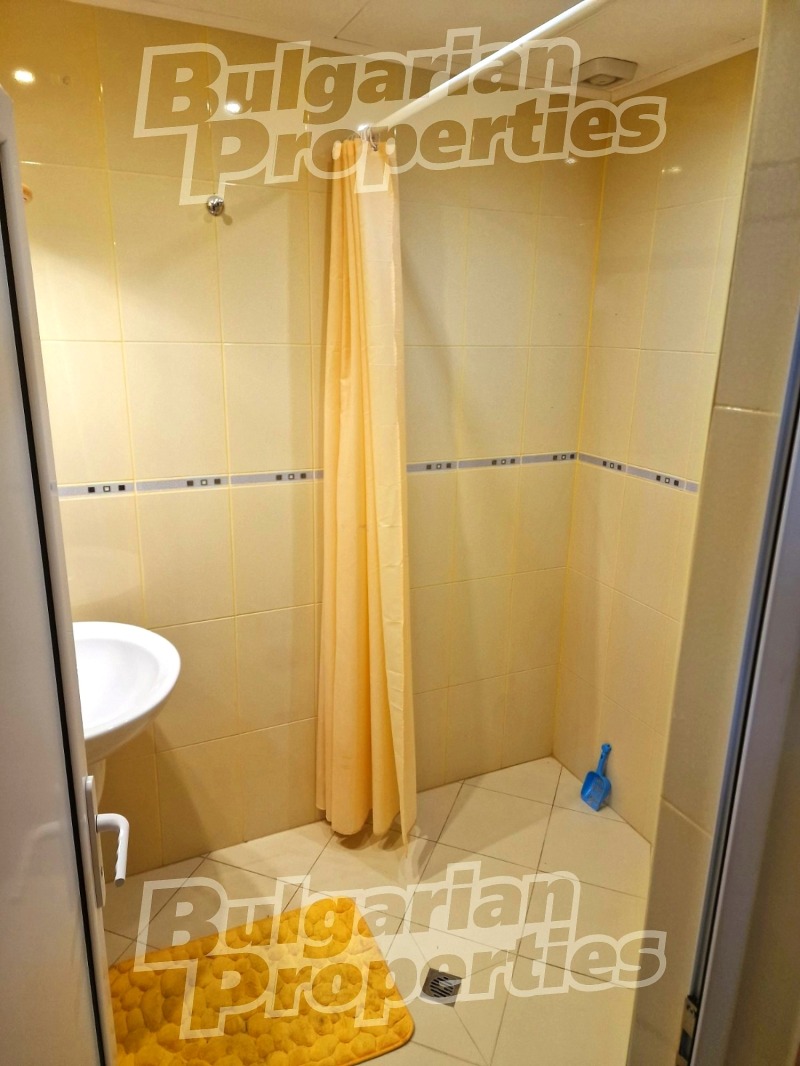 Продава 2-СТАЕН, гр. Шумен, Пазара, снимка 16 - Апартаменти - 53111142